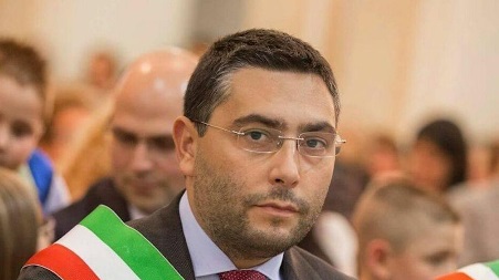 “La Cassazione rimette in discussione i presupposti per l’arresto dell’Ex Sindaco di Rosarno” Torna così in discussione il procedimento che, costringendo alle dimissioni il Sindaco Idà ha comportato la dimissione della maggioranza del Consiglio ed il subentro della commissione prefettizia