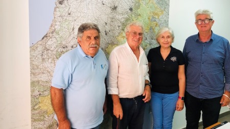 Ente Parco, nota incontro con associazioni escursionistiche Questo il tema al centro dell’incontro tra il presidente dell’Ente Parco Nazionale dell’Aspromonte, Leo Autelitano, il funzionario delegato Silvia Lottero e i rappresentanti delle associazioni escursionistiche, Sandro Casile (GEA) e Antonio Pellegrino (Gente in Aspromonte)