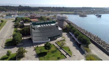 La palazzina dell’Autorità di Sistema portuale dei Mari Tirreno Meridionale e Ionio si veste di green Sono appena partiti i lavori di ristrutturazione, riqualificazione e ampliamento dell’edificio che ospita gli uffici dell’Ente, guidato dal presidente  Andrea Agostinelli