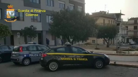 Operazione “Mayor”, arrestato (ai domiciliari) il Sindaco di Trebisacce e due dipendenti comunali sospesi Illeciti elettorali, truffa e concussione al vaglio della Guardia di Finanza