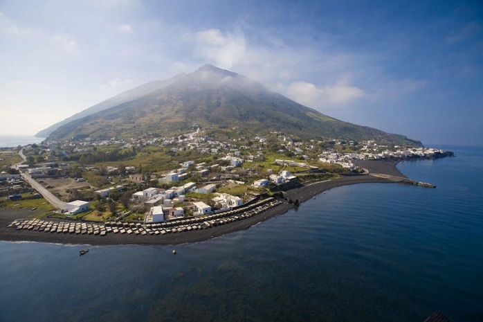 Due focolai di Covid alle Eolie, turisti positivi a Stromboli e Salina