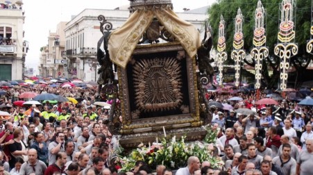 Reggio Calabria, Feste mariane, “Accogliamo preoccupazioni Asp, sospesi spettacoli nazionali e giochi pirotecnici” I due delegati comunali Brunetti e Cardia, hanno preso parte questa mattina al vertice in Prefettura