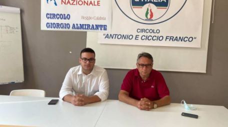 Marziale: “Urge tavolo tecnico con le istituzioni per soddisfare nuove esigenze dei giovani sui trasporti” Si è tenuto in tarda mattinata l'incontro tra Antonio Marziale, candidato al Consiglio Regionale con Fratelli d'Italia, ed i giovani della città militanti nel "Circolo Giorgio Almirante Gioventù Nazionale Reggio Calabria"