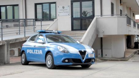 Controlli nel comprensorio di Bovalino nell’ambito del  Piano di Azione nazionale e transnazionale “Focus ‘Ndrangheta” L’attività espletata ha consentito di ottenere in pochi giorni importanti risultati, tra i quali un arresto in flagranza per il reato di tentato omicidio, il controllo di diversi esercizi commerciali e cantieri pubblici