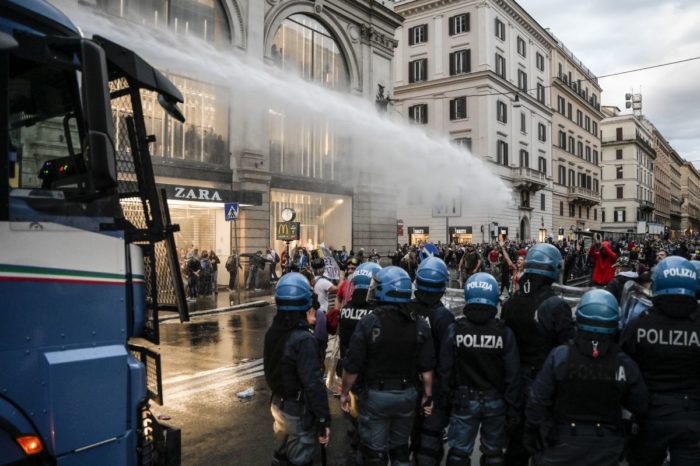 Green Pass, arrestati i leader di Forza Nuova Castellino e Fiore