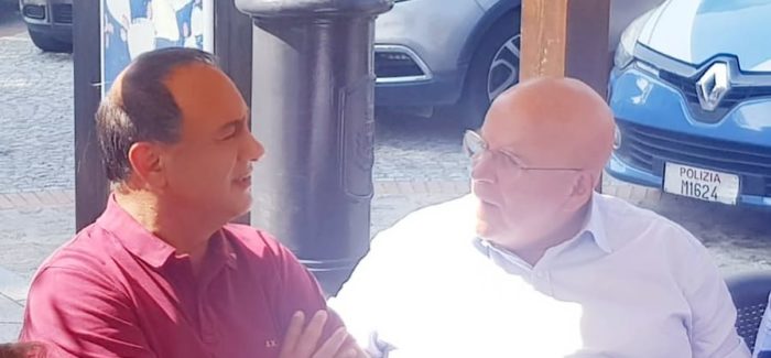 Oliverio fa visita a Mimmo Lucano, “so come ci si sente”. Risucchiati dentro un gorgo che ti toglie il respiro”  Le amare parole dell' ex presidente della Regione  vittima della mala giustizia che gli ha impedito di governare la Calabria che continua : "Ti ottenebra la mente. Questa è stata la mia sensazione quando sono stato raggiunto da un provvedimento giudiziario che mi toglieva la libertà "