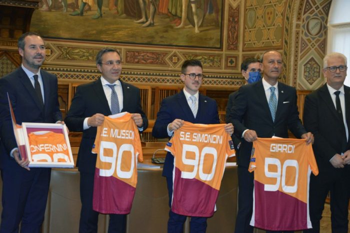 90 anni Federazione San Marino, maglia speciale con l’Inghilterra