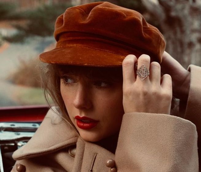 Taylor Swift, esce il nuovo album “Red”