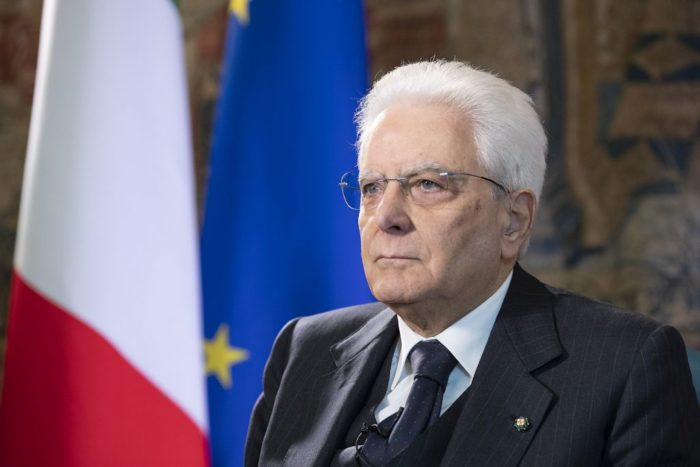 Quirinale, Mattarella conferisce 33 onorificenze al merito