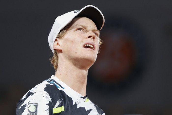 Atp Finals, Sinner batte Hurkacz all’esordio