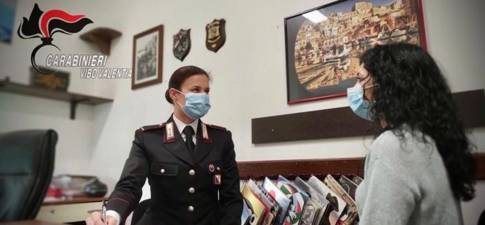 I Carabinieri di Vibo Valentia in prima linea contro la violenza sulle donne Oltre i casi più eclatanti, durante l’anno in corso, i Carabinieri del Comando Provinciale di Vibo Valentia hanno assicurato alla giustizia più di 80 persone per reati di maltrattamenti contro familiari e conviventi