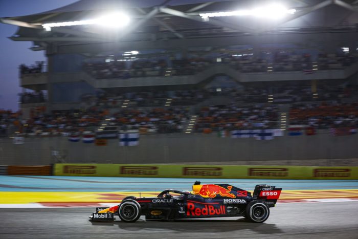 Verstappen vince ad Abu Dhabi ed è campione del mondo