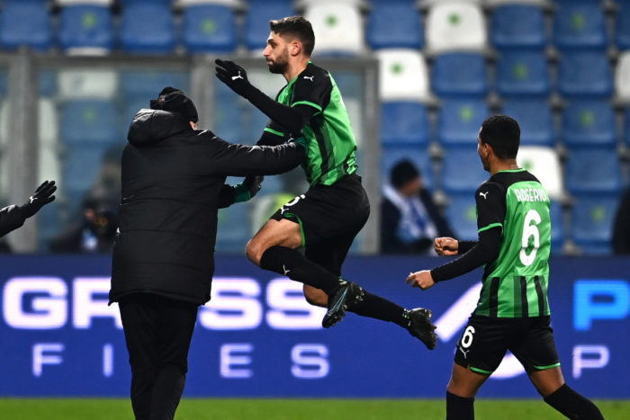 Berardi e Raspadori, il Sassuolo batte la Lazio 2-1