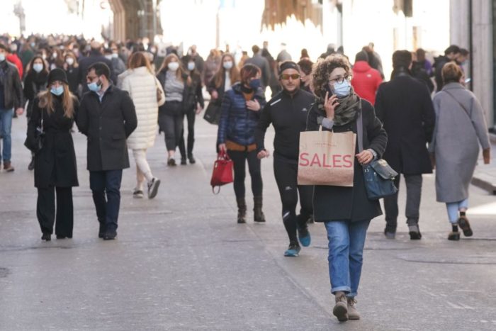 Saldi invernali, in Sicilia anticipati al 2 gennaio