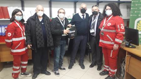 Taurianova, Confagricoltura Reggio Calabria e la Onlus di Confagricoltura “Senior – l’Età della Saggezza” donano un defibrillatore alla Croce Rossa Italiana Sono le persone di buona volontà a fare la differenza, sempre, magari sarà anche una piccola differenza, ma il risultato a poco a poco diventa grande