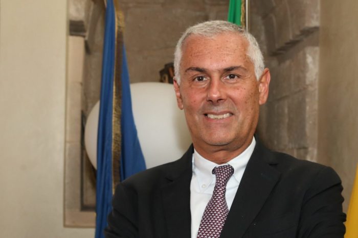 Amministrative Palermo, ex rettore Micari: “In campo con il Pd”