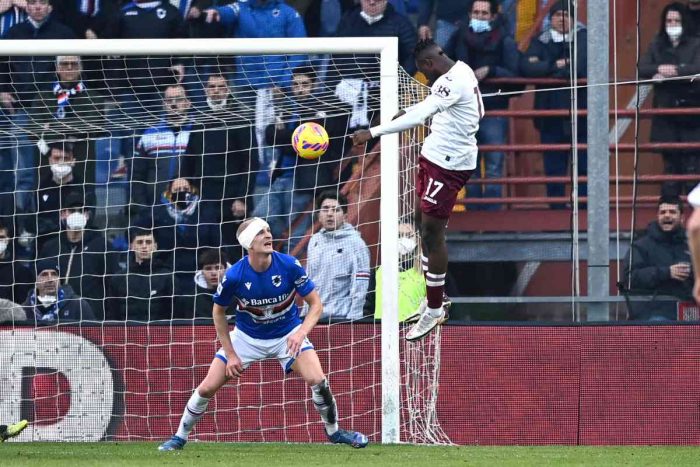 Caputo illude la Sampdoria, rimonta Toro a Marassi