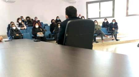 “Partecipazione e condivisione sulla scuola: Cinquefrondi una bella comunità Questa mattina, con l'assessora Roberta Manfrida, abbiamo tenuto una bellissima assemblea con i rappresentanti dei genitori e con i dirigenti scolastici