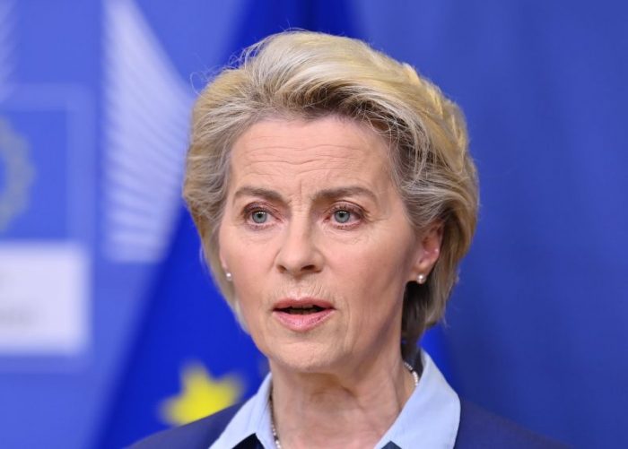 Ucraina, Von Der Leyen “Completeremo rapidamente pacchetto sanzioni”