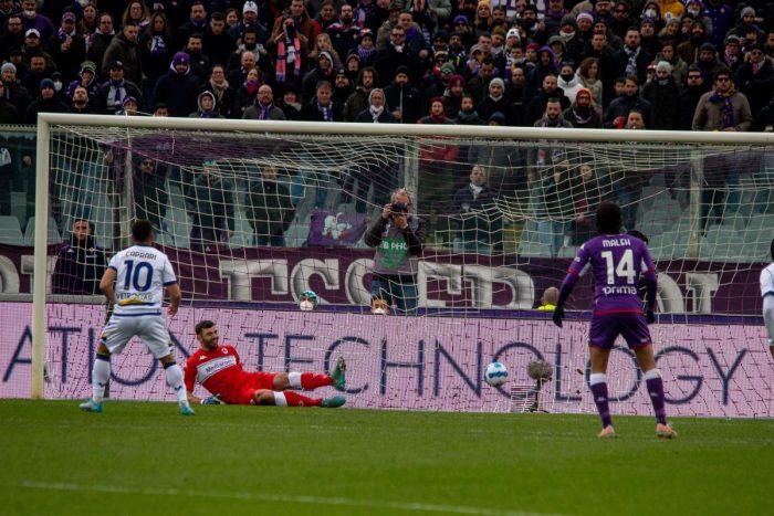 Caprari risponde a Piatek, Fiorentina-Verona 1-1