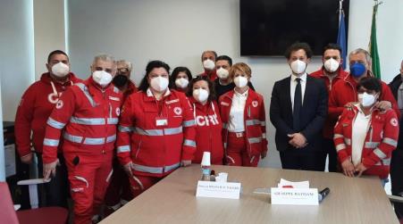 Protocollo d’intesa tra la Regione Calabria dipartimento protezione civile La portata di questo protocollo è ampia perché, senza costi per il sistema sanitario, consentirà invece un risparmio per i cittadini che ne usufruiranno e, tra questi, avranno accesso prioritario gli anziani over 80, i bambini inferiori ai 3 anni, le donne in gravidanza, i disabili e le persone con difficoltà motorie o invalidi al 100%