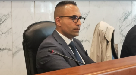 Carenze idriche nel borgo di Gerace, il Consigliere metropolitano Rudi Lizzi: “Si attivi con urgenza tavolo tecnico con Sorical” Da più di 48 ore ormai una parte importante del borgo turistico della Locride risulta completamente senza acqua. Il Consigliere suggerisce una soluzione nell'attivare una pronta interlocuzione con la società regionale