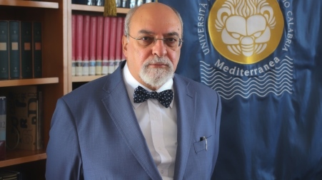 Università Mediterranea ratificata nomina Prof. Feliciantonio Costabile a Rettore Si tratta di un atto dovuto ed indifferibile richiesto dal Ministero dell'Università e della Ricerca, che completa l'iter di insediamento del Decano a seguito delle misure interdittive adottate nei confronti del Rettore e del Prorettore Vicario