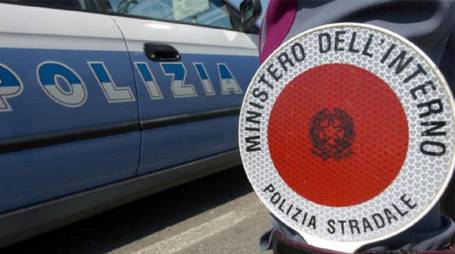 Sequestrata un attività di autoriparazione a Rosarno Il provvedimento è stato eseguito a conclusione di un’attività che si inserisce nell’ambito dei controlli che la Polizia Stradale effettua in tutti quegli esercizi commerciali che erogano servizi connessi alla circolazione 