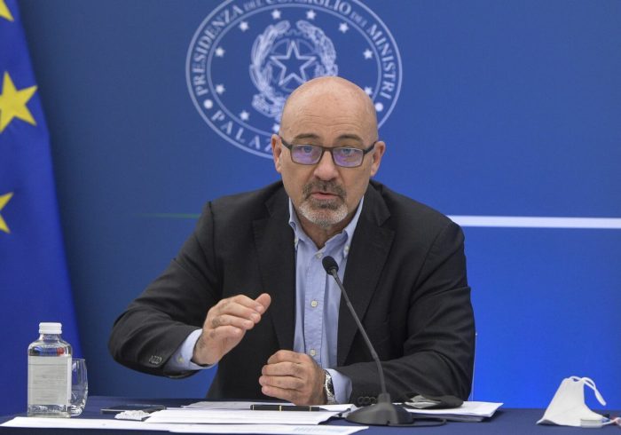 Cingolani “Con tetto al gas e fonti pulite i prezzi dell’energia scenderanno”