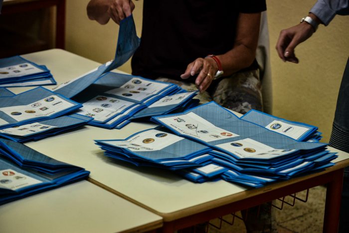 Comunali, oltre 2 mln al voto per i ballottaggi. Chiusi i seggi