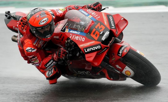 MotoGp, doppietta Ducati in Olanda con Bagnaia e Bezzecchi