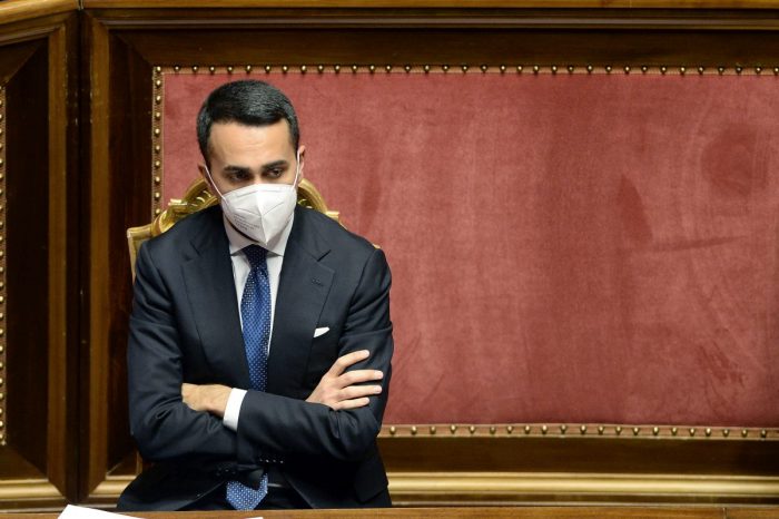 M5S, Di Maio “Dibattito surreale minaccia la tenuta del Governo”