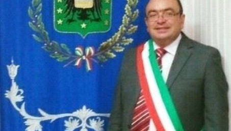 Il Sindaco di Platì Rosario Sergi esprime solidarietà all’avvocato Pino Mammoliti per l’intimidazione subita la scorsa notte Auspico in una rapida azione degli organi inquirenti al fine di assicurare i colpevoli alla giustizia