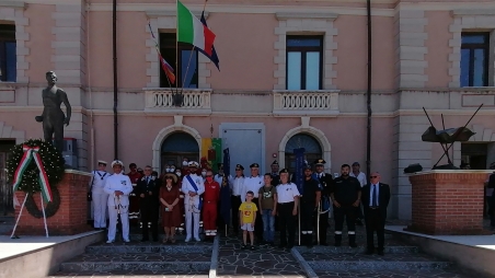 Gioia Tauro, A Palazzo Sant’Ippolito la cerimonia di commemorazione del settantesimo anniversario della festa della Repubblica Nella circostanza il sindaco Aldo Alessio ha voluto rievocare l'aspetto storico che ha portato a festeggiare il giorno della Repubblica Il 2 giugno