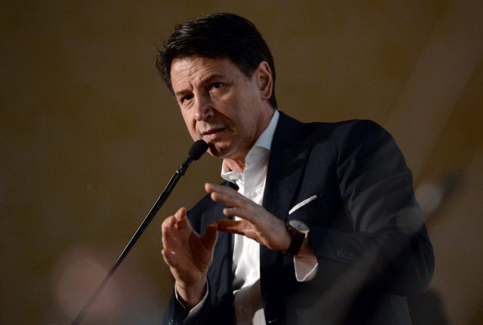 Conte “Sostenere davvero famiglie e imprese travolte dalla crisi”