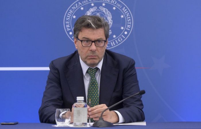 Giorgetti “Governo che non può governare non serve a nessuno”