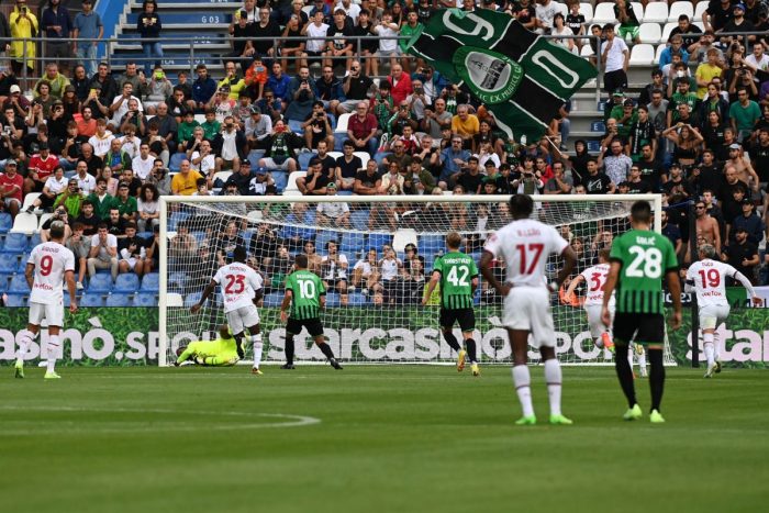 Maignan salva il Milan, è 0-0 col Sassuolo