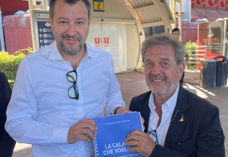 Saccomanno (Lega), “La Calabria che vogliamo” La necessità quindi di una vera rivoluzione culturale che passa attraverso la conoscenza e il desiderio di fare del bene, senza essere condizionati da lobby e criminalità