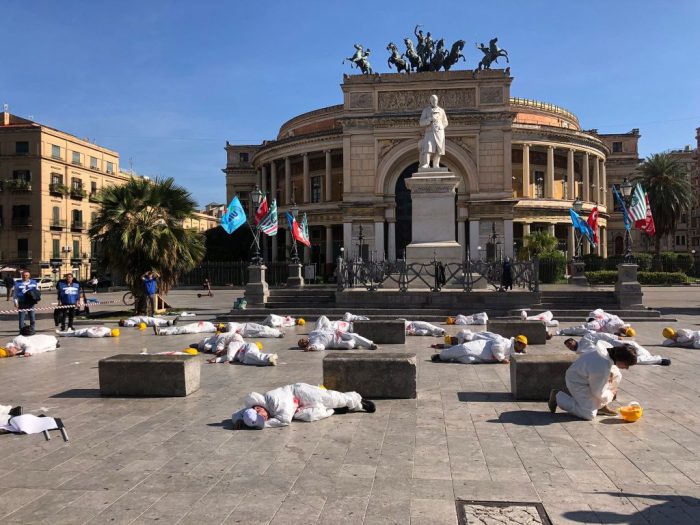 A Palermo il flash mob dei sindacati “Basta morti sul lavoro”