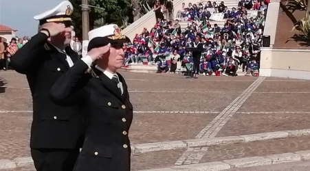 Durante la cerimonia del 4 novembre a Gioia Tauro ignorato dall’ amministrazione comunale il locale Comando di Polizia Ritornando alla cerimonia di ieri, 4 novembre a Gioia Tauro, corre l'obbligo di evidenziare alcune considerazioni in merito all'evento. Si è notato durante lo svolgimento della cerimonia una mancata considerazione nei confronti del Comando della Polizia Municipale