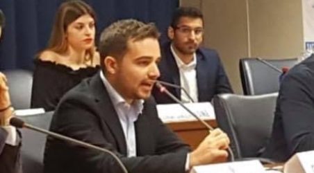 Reggio Calabria, Giuseppe Camera tra i 15 componenti Commissione speciale politiche giovanili Una lunga trafila nel Partito giovanile per Camera, tutt’ora Vice Coordinatore di Forza Italia Giovani per l’Area Metropolitana, praticante avvocato, già Rappresentante degli Studenti di Giurisprudenza presso l'Università Mediterranea, da sempre impegnato nel sociale e nella politica giovanile