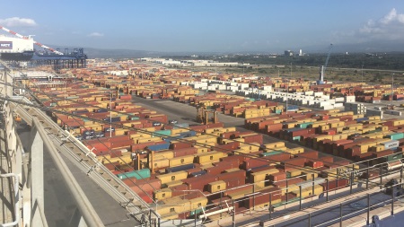 Porto di Gioia Tauro, è record dei record con 3,94 milioni di TEUS movimentati Un bilancio certamente molto positivo, che evidenzia le straordinarie capacità di resistenza di questo porto rispetto a fattori esterni che avrebbero potuto pregiudicare la nostra “performance"