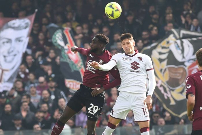 Vilhena risponde a Sanabria, Salernitana-Torino 1-1