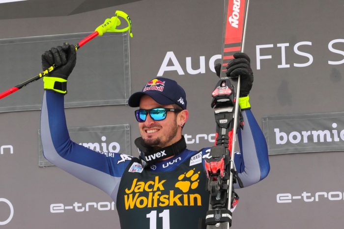 Paris 2° nel superG bis di Cortina, vince ancora Odermatt