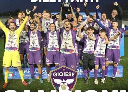 Domenica al Polivalente nella gara contro la Promosport la Gioiese in campo con la Coppa Italia Archiviate le festività natalizie la Gioiese domenica prossima scenderà in campo allo stadio Pasquale Stanganelli di Gioia Tauro per incontrare nella prima partita del girone di ritorno la seconda forza del campionato la Promosport di Lamezia Terme