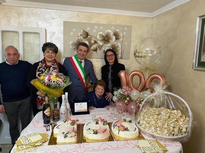 Geraci Siculo festeggia nonnina centenaria, borgo madonita in corsa per la “Zona blu”