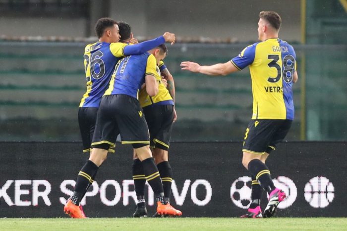 Il Verona ribalta il Sassuolo e resta in corsa per la salvezza