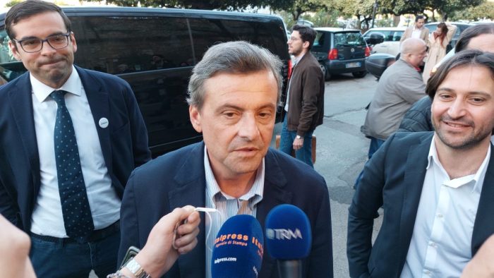 Azione, Calenda a Palermo “Distanza siderale dal Pd”