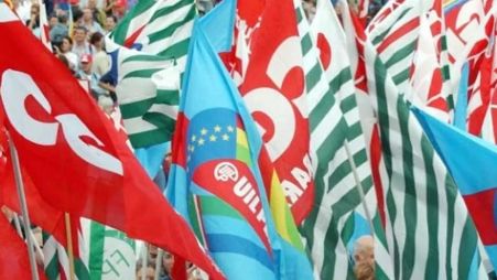 Flai-Fai-Uila Calabria avviano fase di mobilitazione della forestazione regionale Si è tenuto lo scorso 17 aprile a Lamezia l’attivo unitario di Flai Cgil - Fai Cisl - Uila Uil regionali in merito alla vertenza riguardante il settore della forestazione e alla necessità di nuove politiche finanziarie e misure per la tutela del patrimonio forestale e della montagna