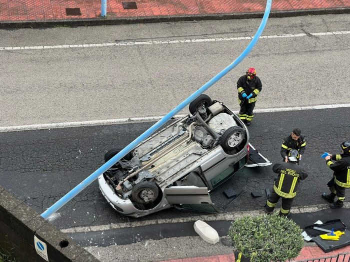 Incidenti stradali, muore una donna nel Catanese